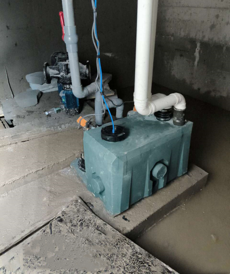 污水提升器