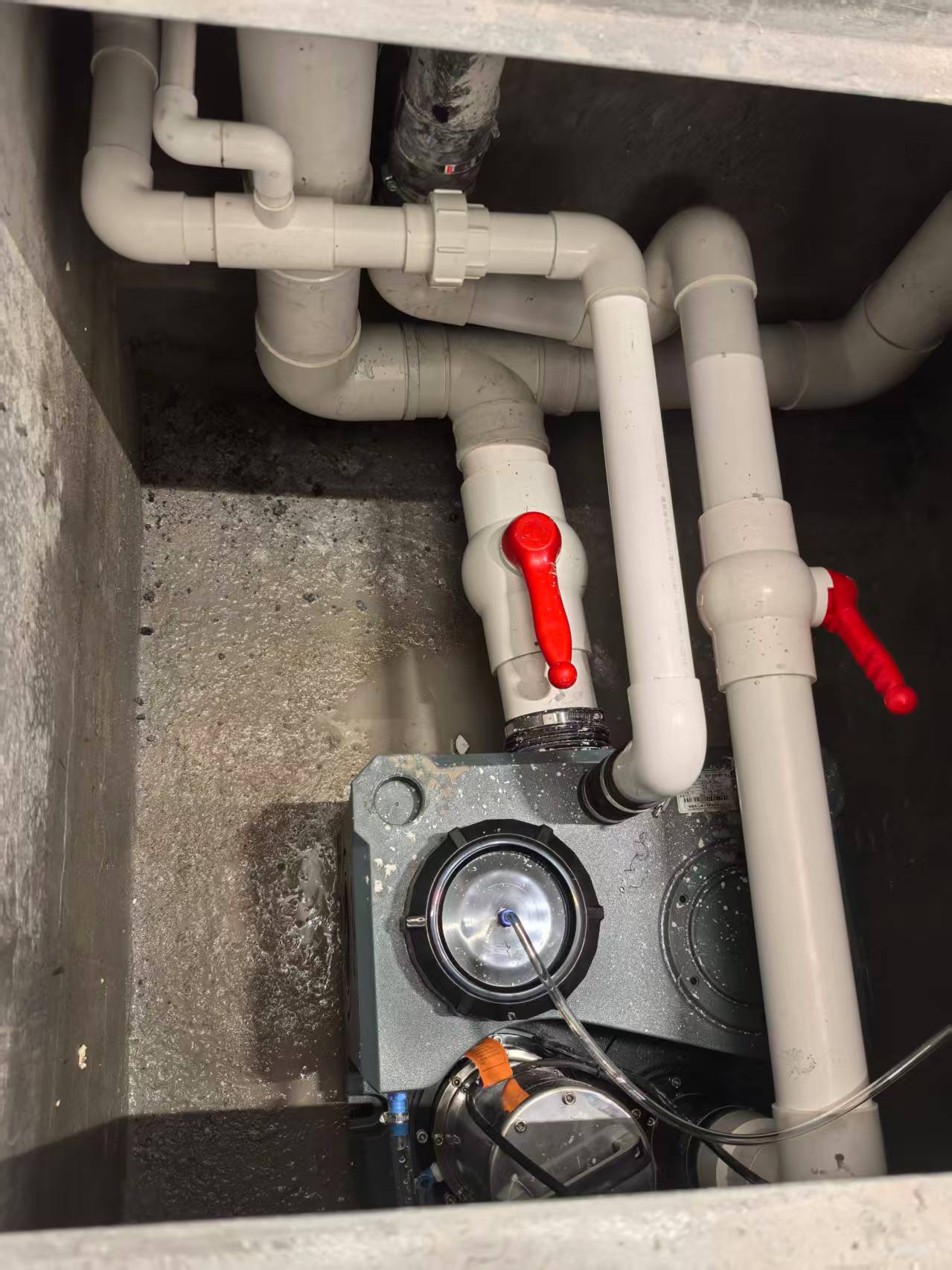 污水提升器
