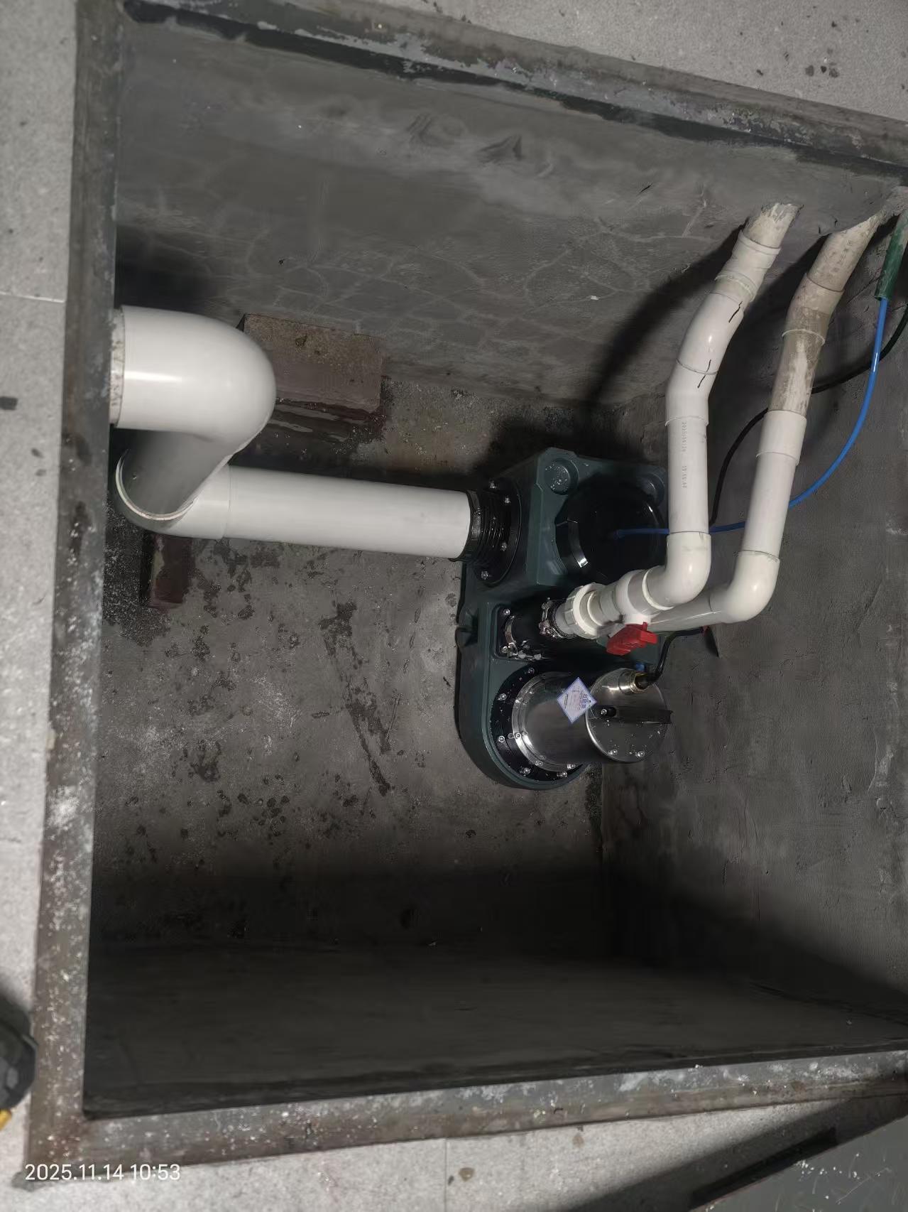 污水提升器